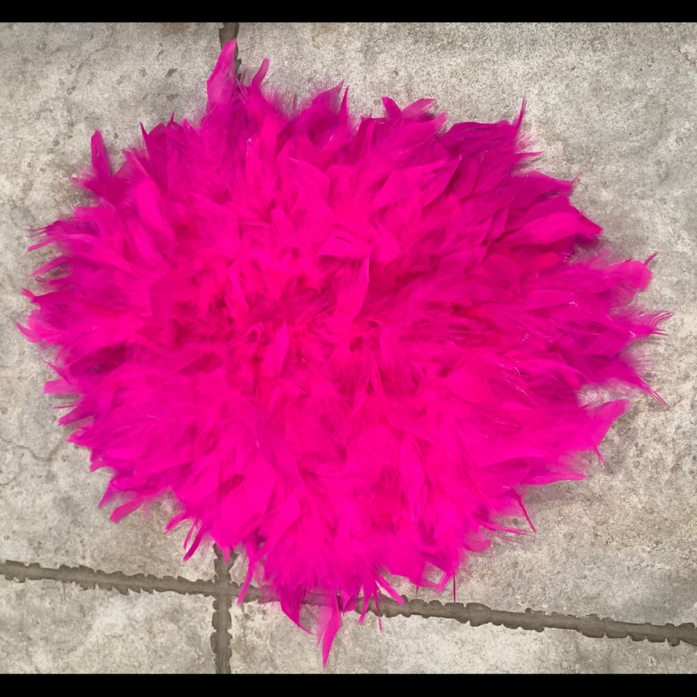 Halloween feather wig